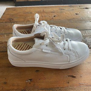 NEW! Taos Plim Soul Lux womens white leather sneaker, SZ 9m